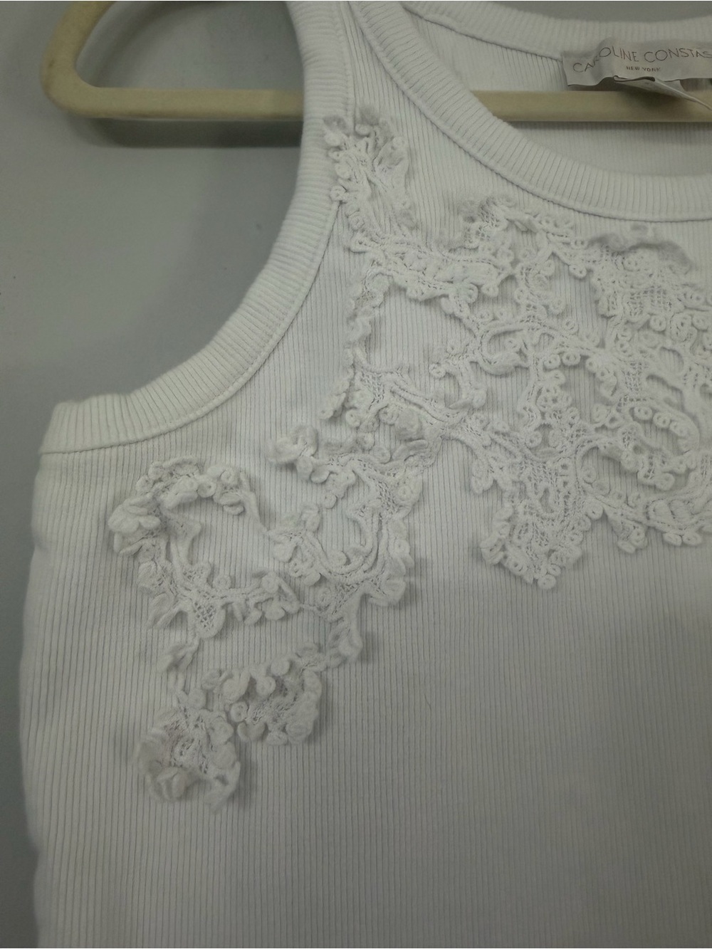 Caroline Constas New York White Ribbed Floral Appliqué Cotton Summer Tank Top - Picture 7 of 10
